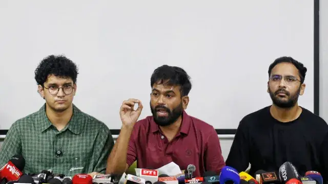కాక్రోచ్ పార్టీ అల్టిమేటం: సీఈసీ జ్ఞానేశ్ కుమార్‌పై రాజీనామా ఒత్తిడి